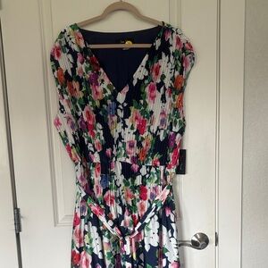 NWT Women’s Jessica Howard Pleated Floral Dress.  Gorgeous PLUS 22W